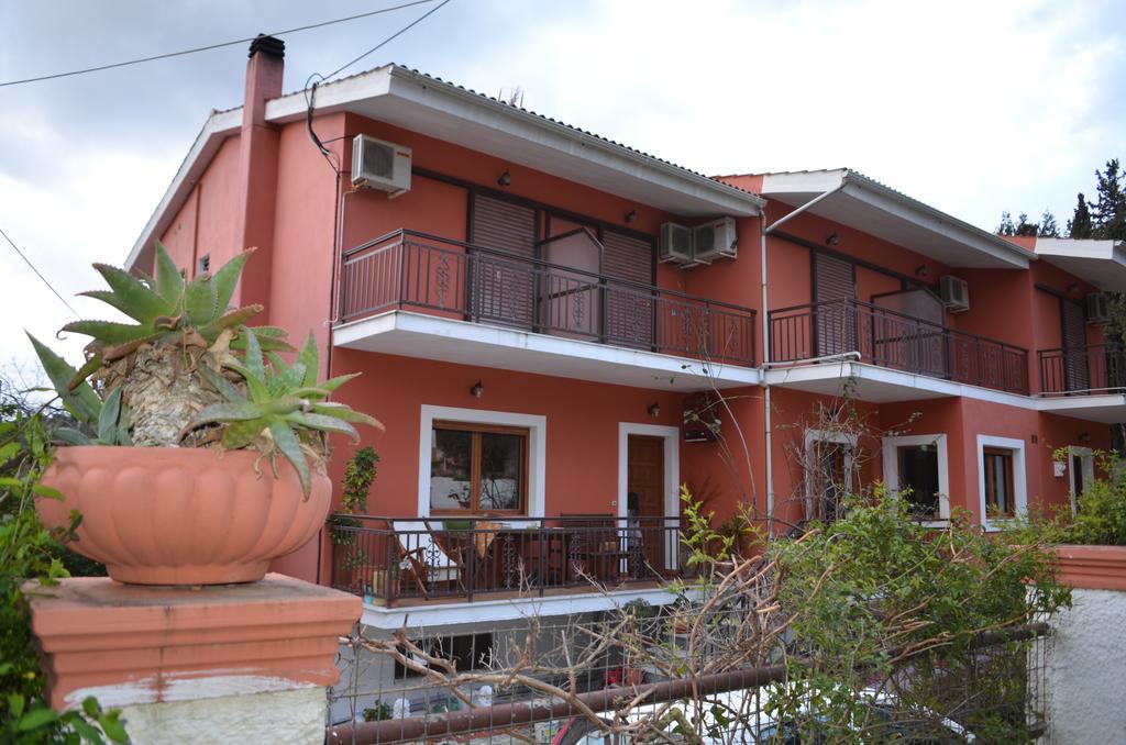 Ilias Apartments Ýpsos Exterior foto